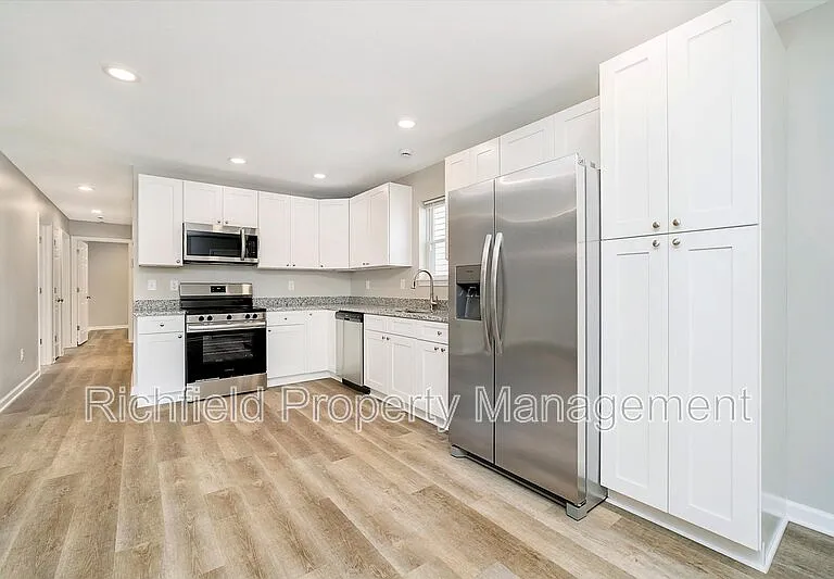 416 S Hamilton Ave #A — Photo 5