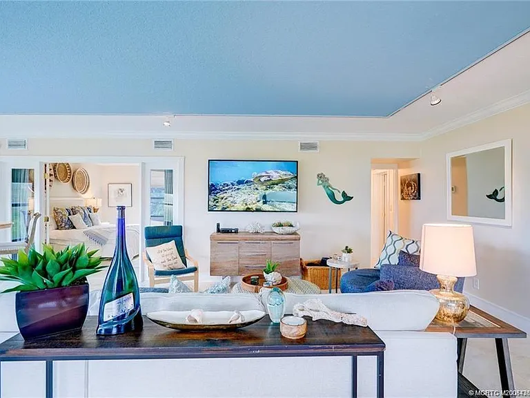 1289 NE Ocean Blvd #6 — Photo 12