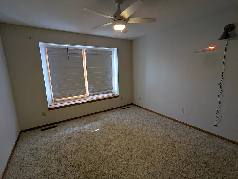 2047 S Ridge Dr — Photo 7