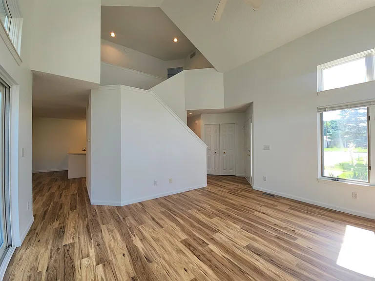3666 N Center Rd — Photo 3