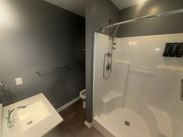16 Inglewood Dr — Photo 23
