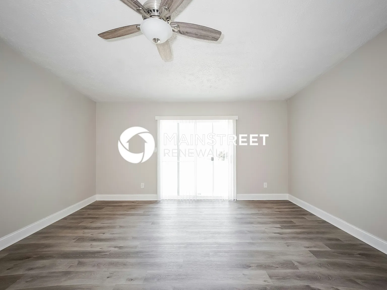 6107 Old Mill Dr — Photo 3