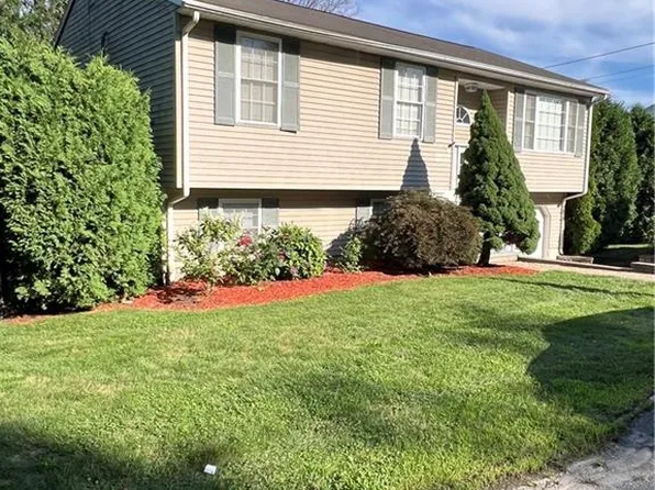 21 Milano St, Providence, RI 02904