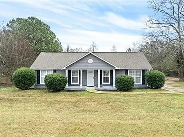 131 Lee Rd #620, Loachapoka, AL 36865