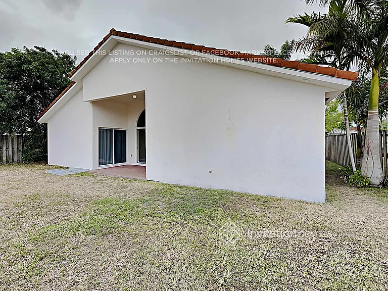 16624 SW 91st Ter — Photo 18