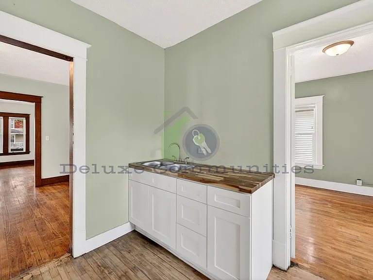 434 Worden St SE #2 — Photo 8