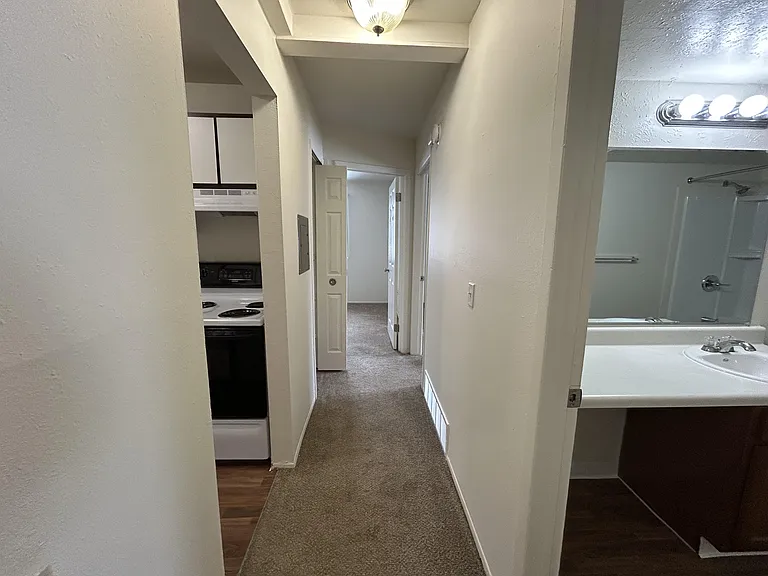 Perry Place Apartments — Photo 49