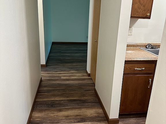 3rd image of 3915 Sage Dr