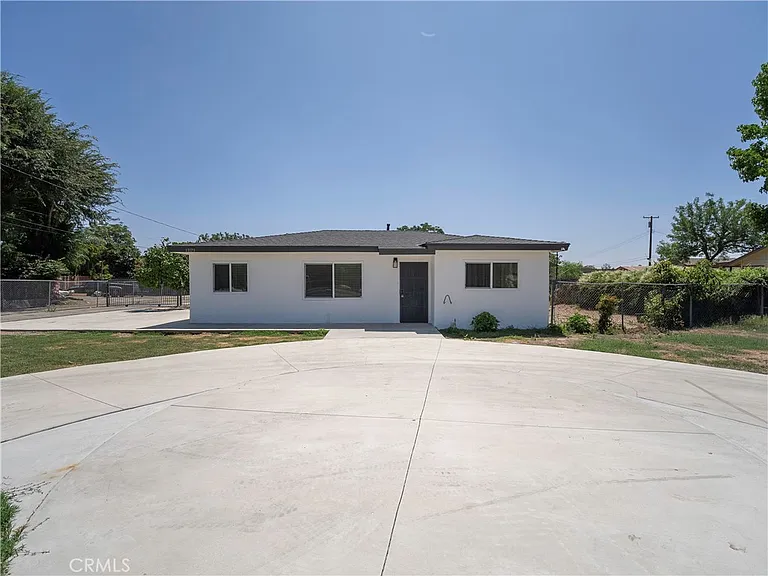 13173 McKinley Ave #FRONT HOUSE — Photo 1