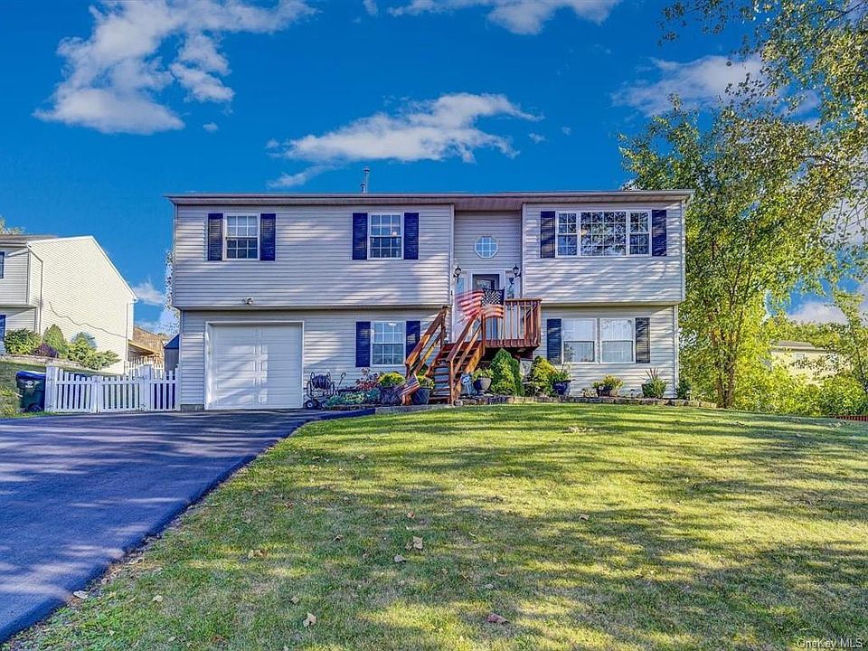1st image of 1 Danielle Ct