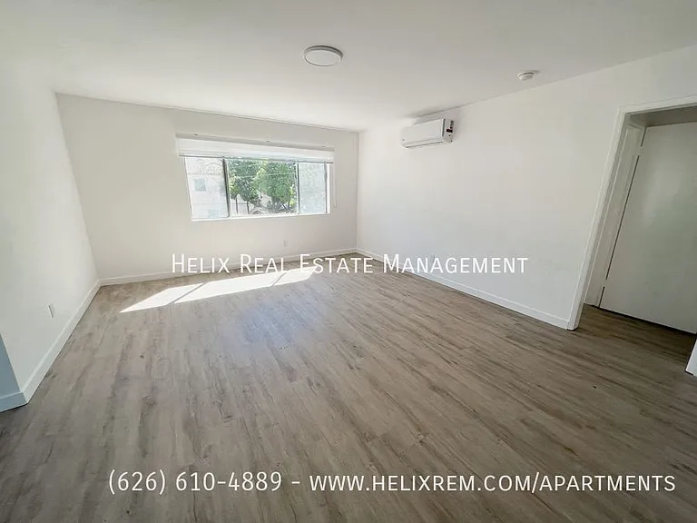 1313 Huntington Dr #5 — Photo 3
