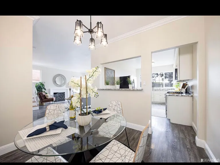 1526 Highland Blvd — Photo 10