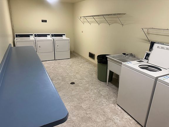 3rd image of 33720 N Royal Oak Ln APT 105