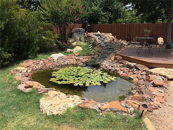 4th image of 984 Mesa Vista Dr