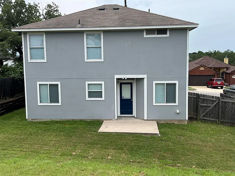 15106 Chamberlain Ct — Photo 32