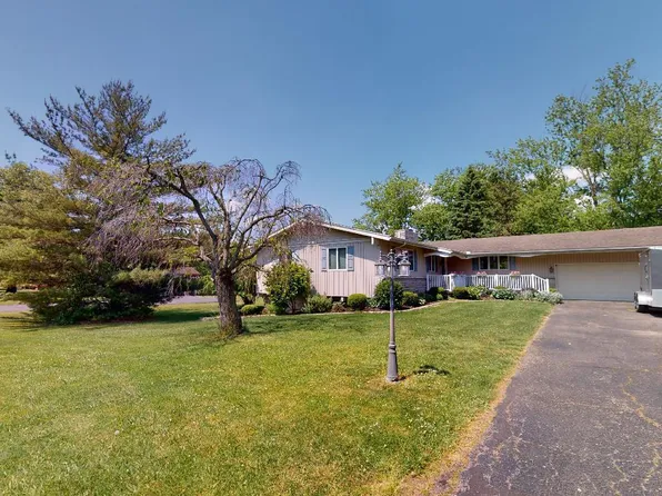 108 Tanglewood Dr, Urbana, OH 43078