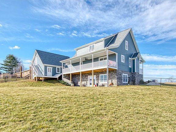 5th image of 490 Tremough Dr