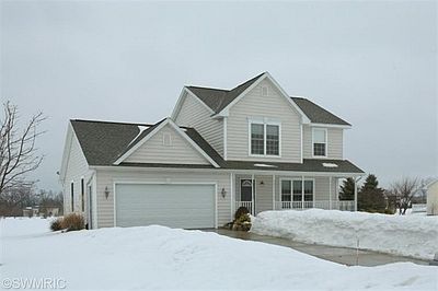 2nd image of 49144 Meadow Oak Trl