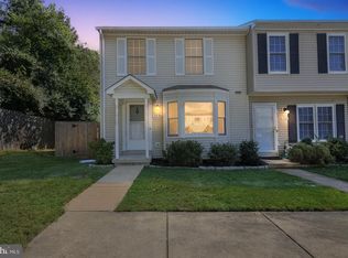 7556 Wood Mist Ln, Falls Church, VA 22043
