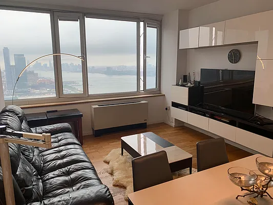 Rented by Realmart Realty LLC | media 19