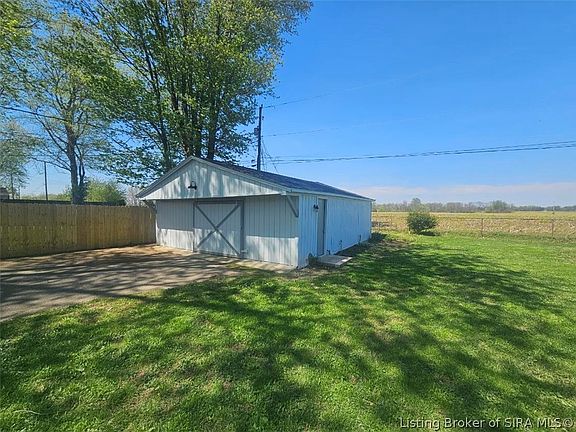 5th image of 2073 E Gardner Lane