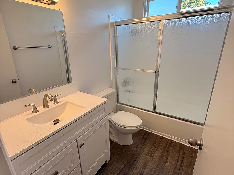 608 Empire Ave #1 — Photo 7