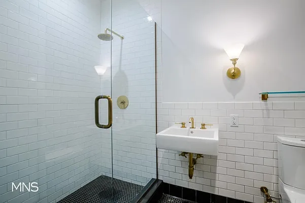 Rented by MNS | media 12