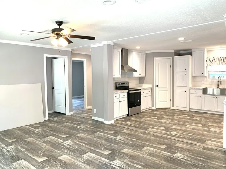 185 Millwood Rd #286 — Photo 5