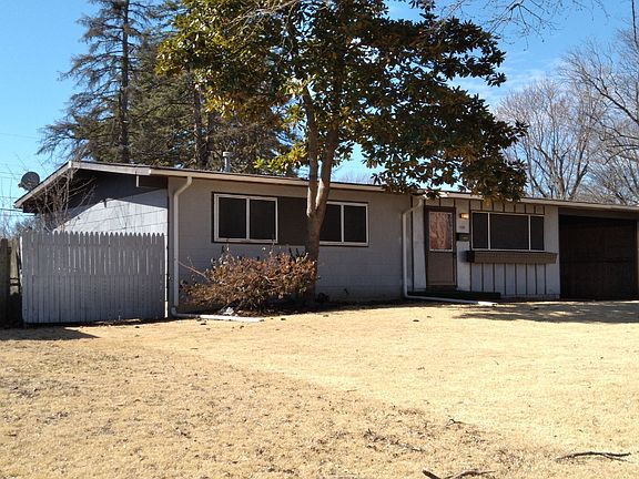 3rd image of 1350 Estes Dr