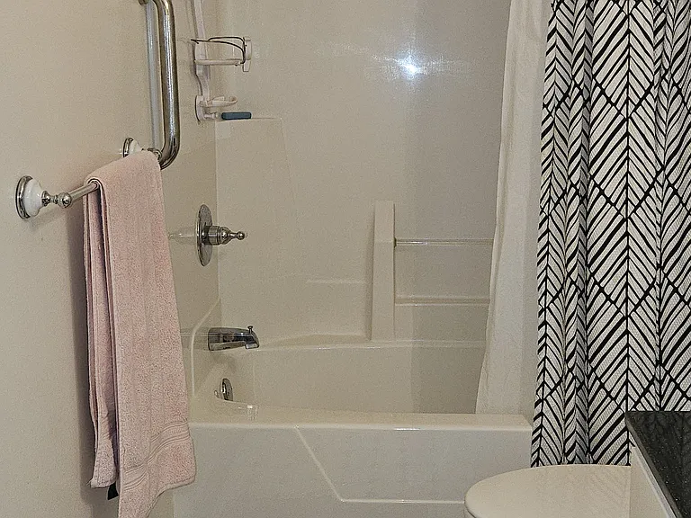 61 Molly Ln — Photo 23