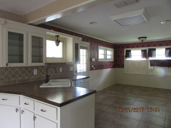 4th image of 315 McNee Dr
