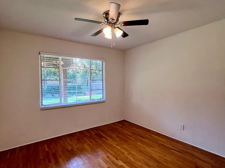 1632 Diamond St — Photo 10