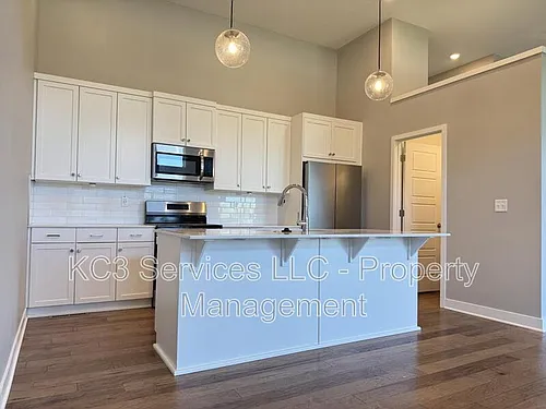 2018 SW Holdbrooks Dr Photo 1