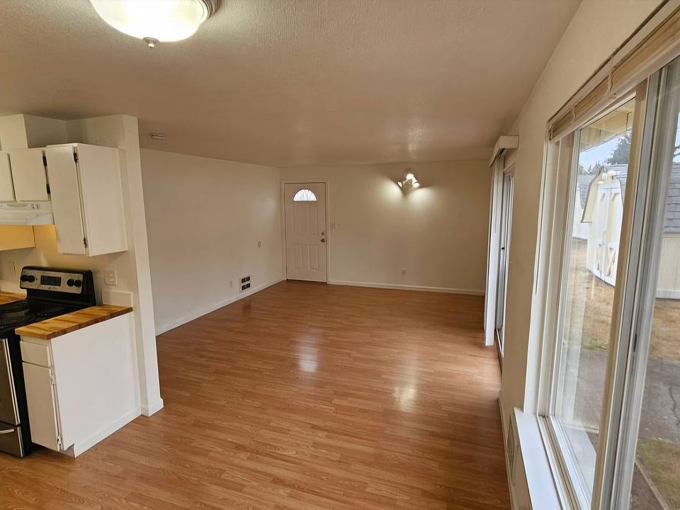1st image of 6710 To 6712 Bonniewood Dr SE #6710