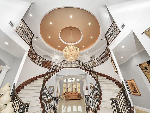 5th image of 11503 Renaissance Dr