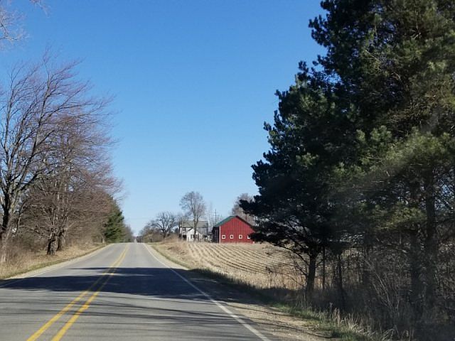 2nd image of 8852 Fostoria Rd