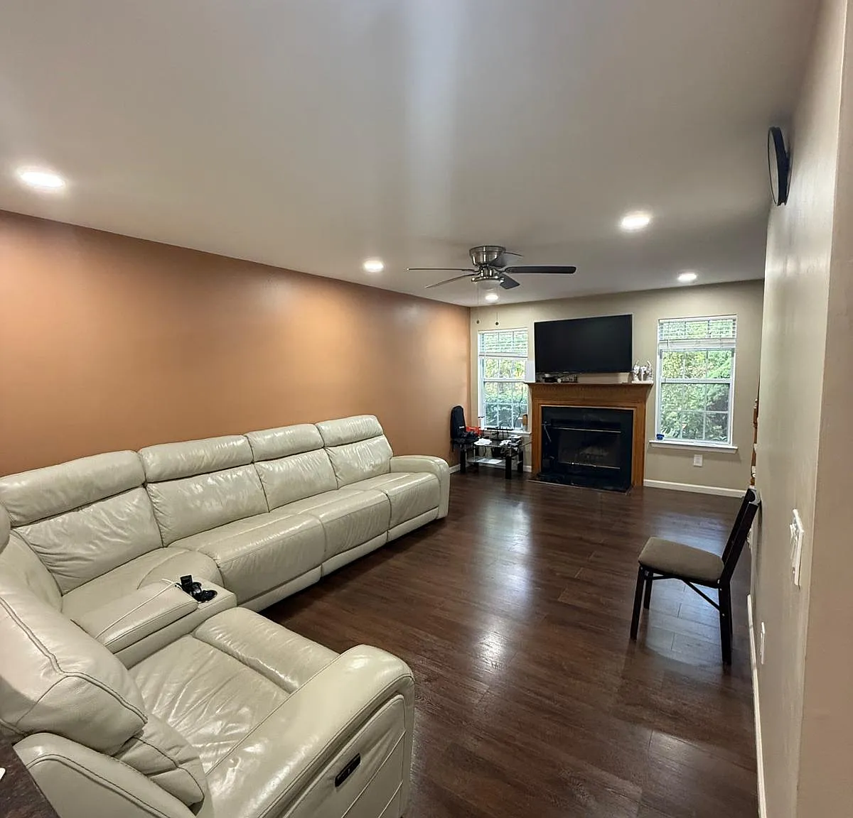 4 bed, 2.5 bath, 1680 sqft, $3,500 — Photo 3