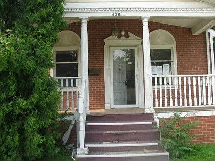 628 W Mount Hope Ave photo 1