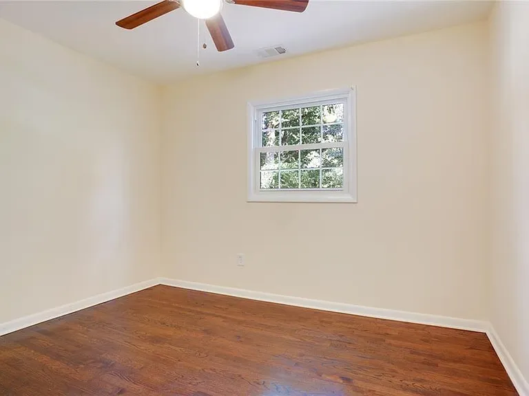 2270 Shawnee Trl — Photo 6