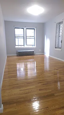 Rented by Lang Realty LLC | media 8