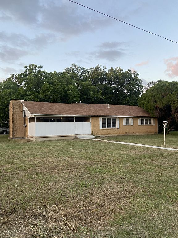 609 6th St - Property Image