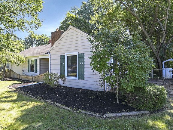 5th image of 21735 Mastick Rd