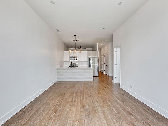 2nd image of 3312 N Halsted St #4F