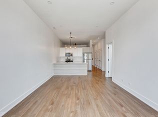 3312 N Halsted St #4F, Chicago, IL 60657