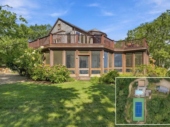 72 Chappaquiddick Ave, Edgartown, MA 02539
