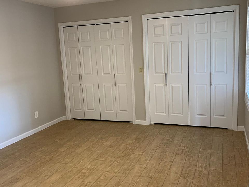 Modern fans and lighting in befrooms