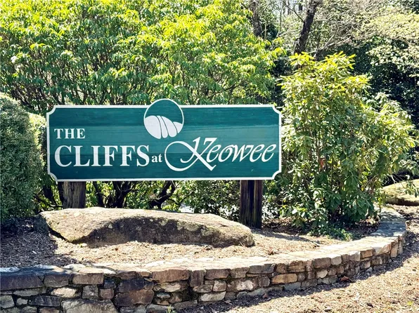 108 Junaluska Trl, Sunset, SC 29685