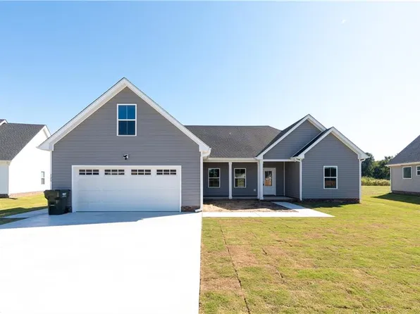 125 Copper Run Loop, South Mills, NC 27976
