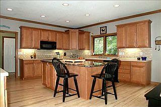 4th image of 2925 SE Belfry Dr
