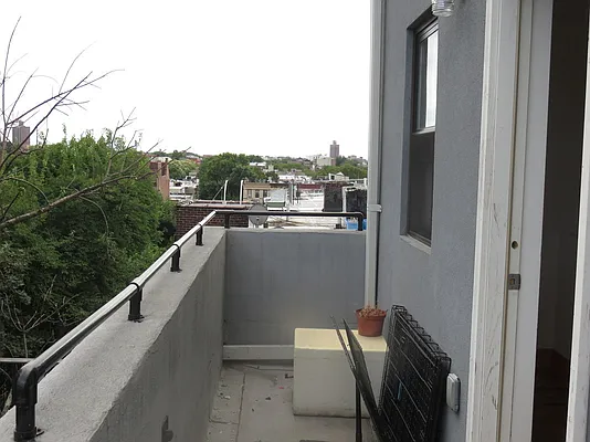 Rented by Rennit Inc. | media 30